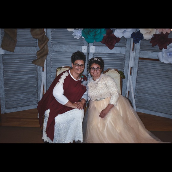 Meet your Posher, Bethani - Picture 8 of 16